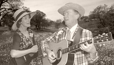 Photo of Shelby and Linda by Jan G. Hensley
